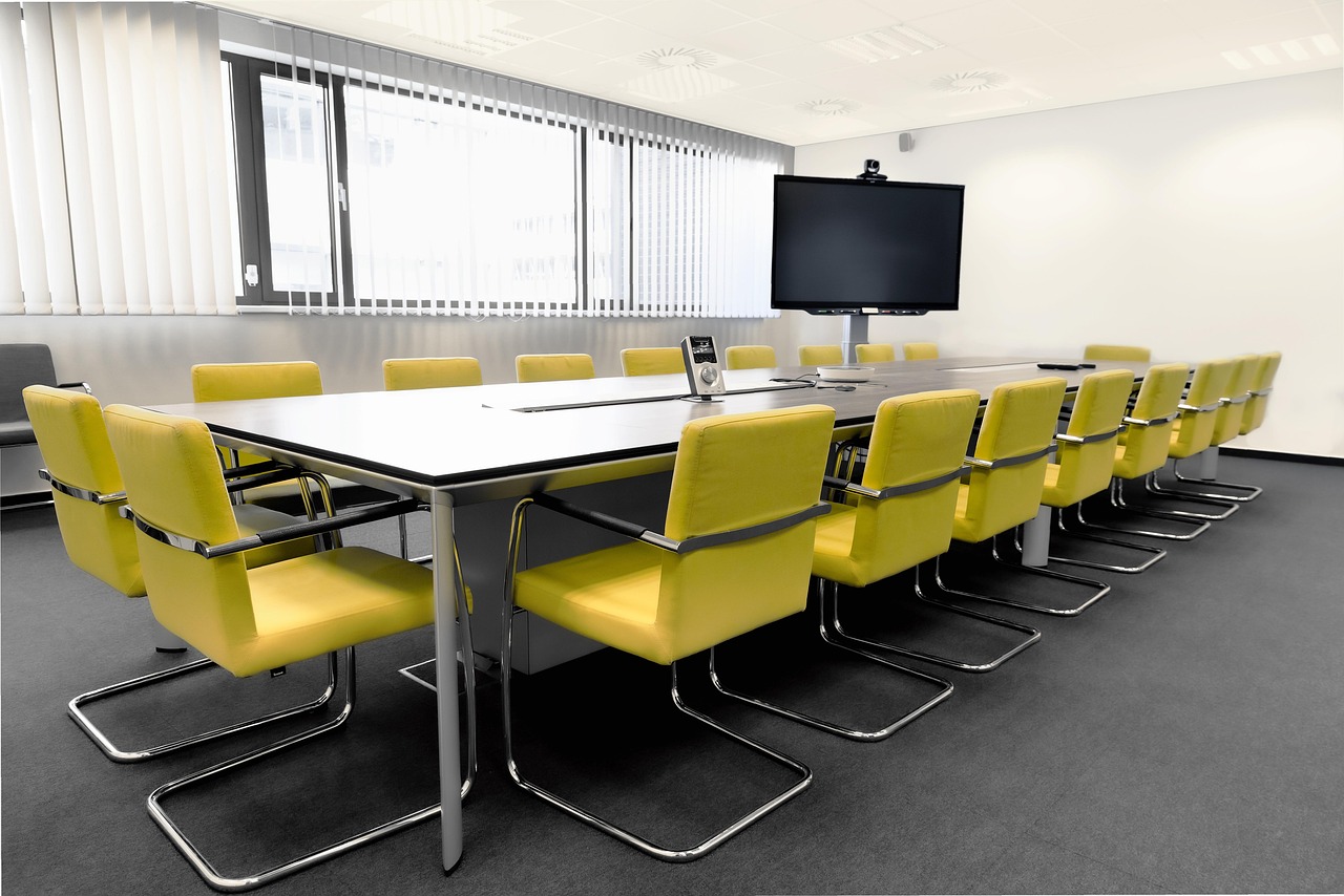 Comment bien choisir son mobilier de salle de réunion ?