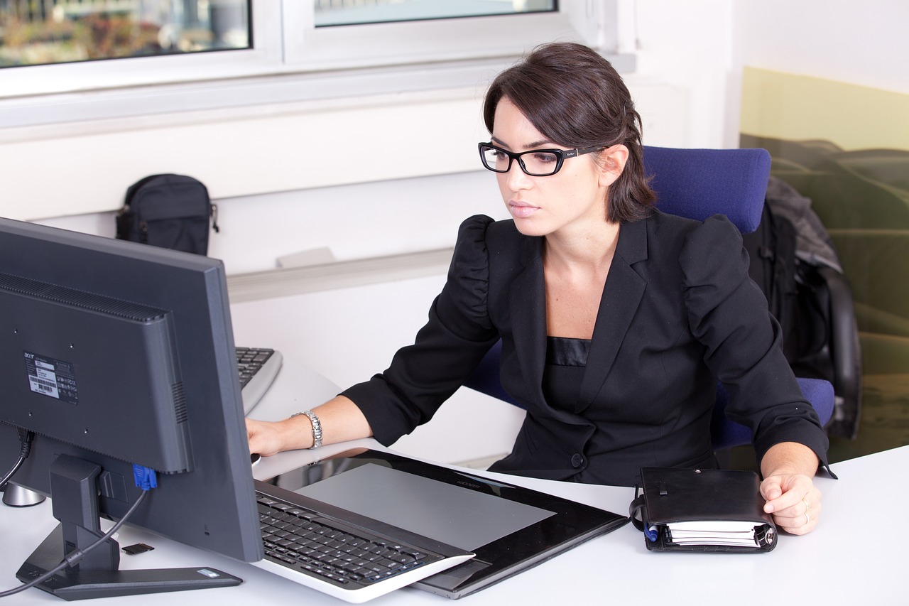 Optimisez la gestion de votre holding avec un expert comptable en ligne
