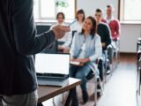 Choisir un centre de formation en commerce pour booster sa carrière