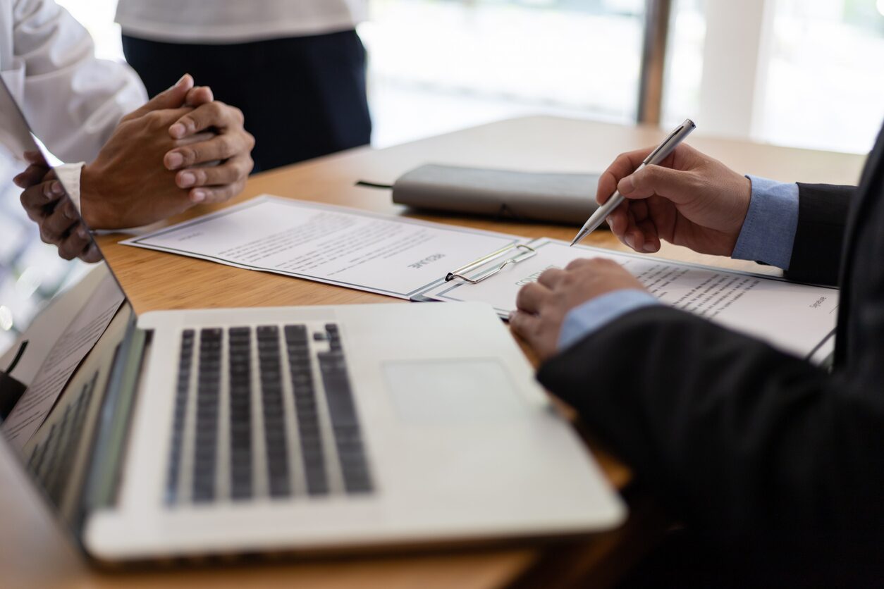 Réussissez votre reconversion professionnelle dans le secteur de l’énergie verte