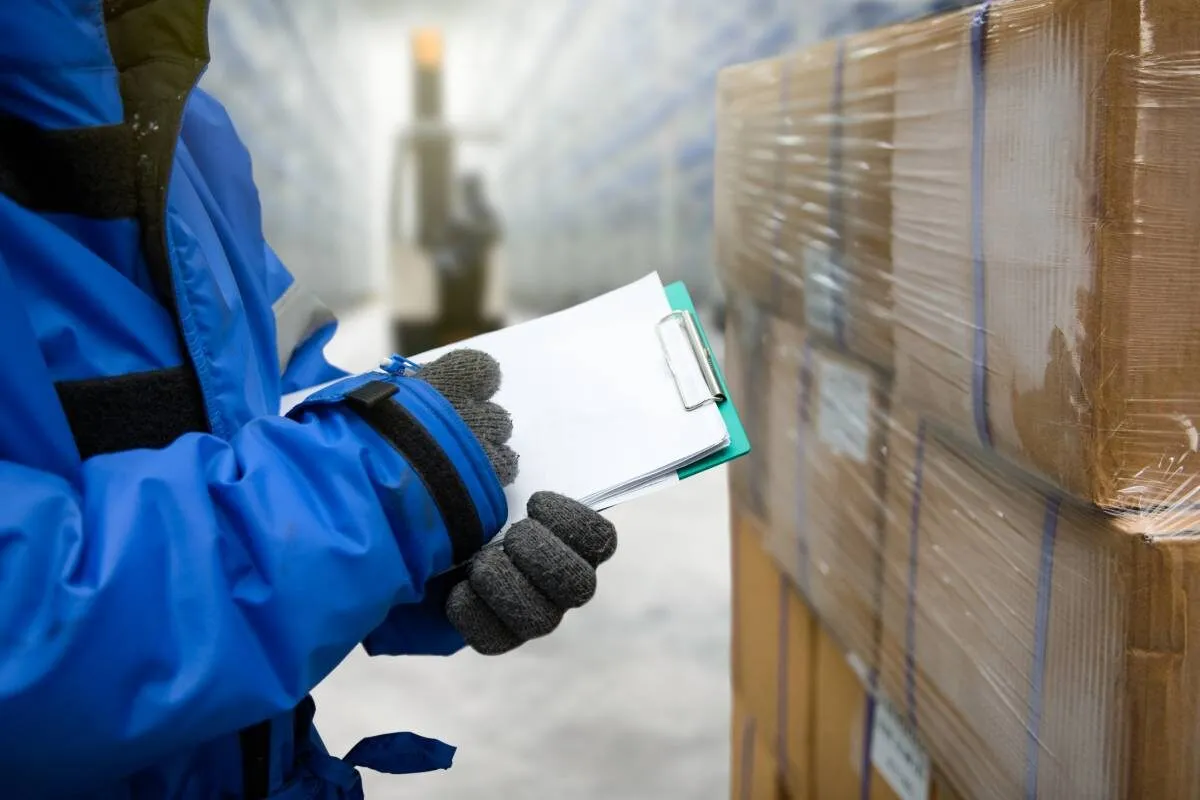 Réussir dans le transport de marchandises : formations et compétences requises
