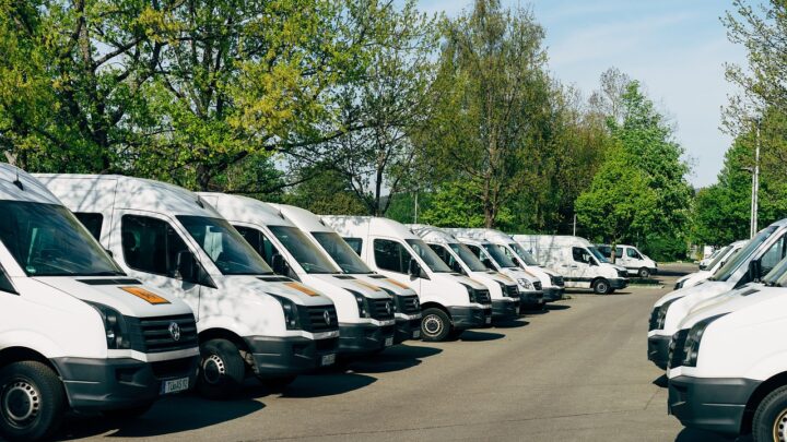 Découvrez comment la location d’utilitaire à Lyon booste votre entreprise