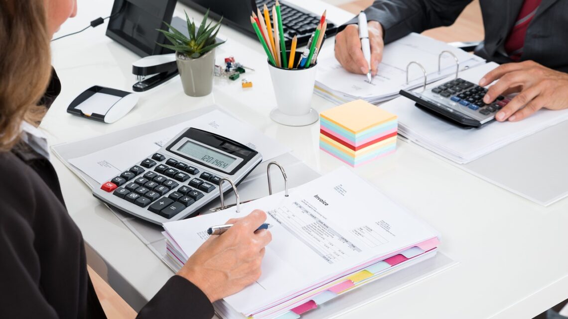 Simplifiez votre gestion d’entreprise avec un expert-comptable Simplifiez votre gestion d’entreprise avec un expert-comptable